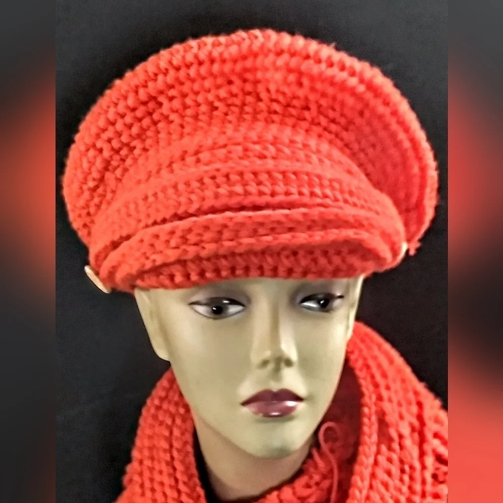 NWT Novelty Sassy Crochet Newsboy Cap